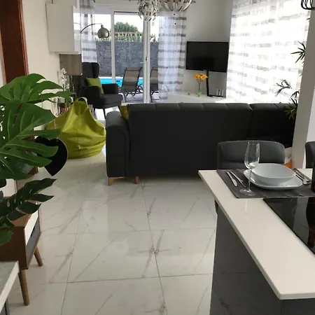 Beautiful 3 Bed 2 Bath In Playa Blanca Villa Debal